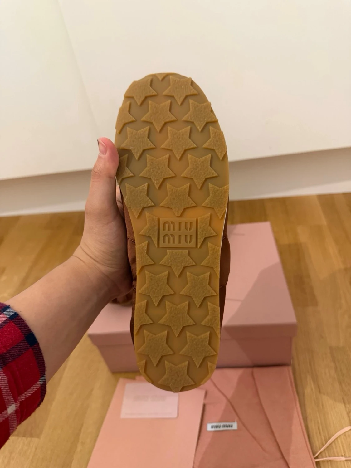 Bruna sneakers från Miu Miu - 4