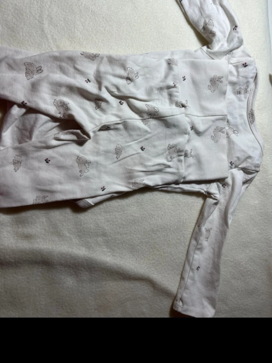 Vit långärmad body med kaniner H&M - 1