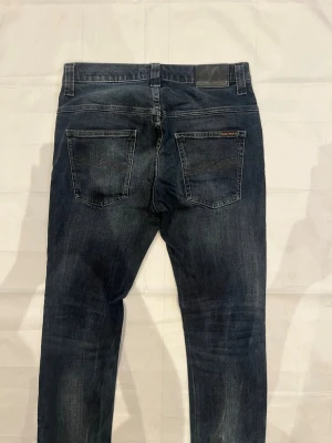 Nudie jeans  - Skick: 9.5/10 | modell: Taped Ted | 30/32 sitter som 29/32 i slim fit 