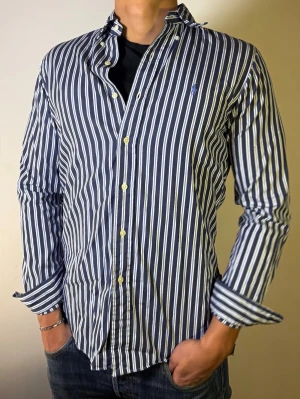 Ralph Lauren skjorta - Hör av er vid frågor!☺️