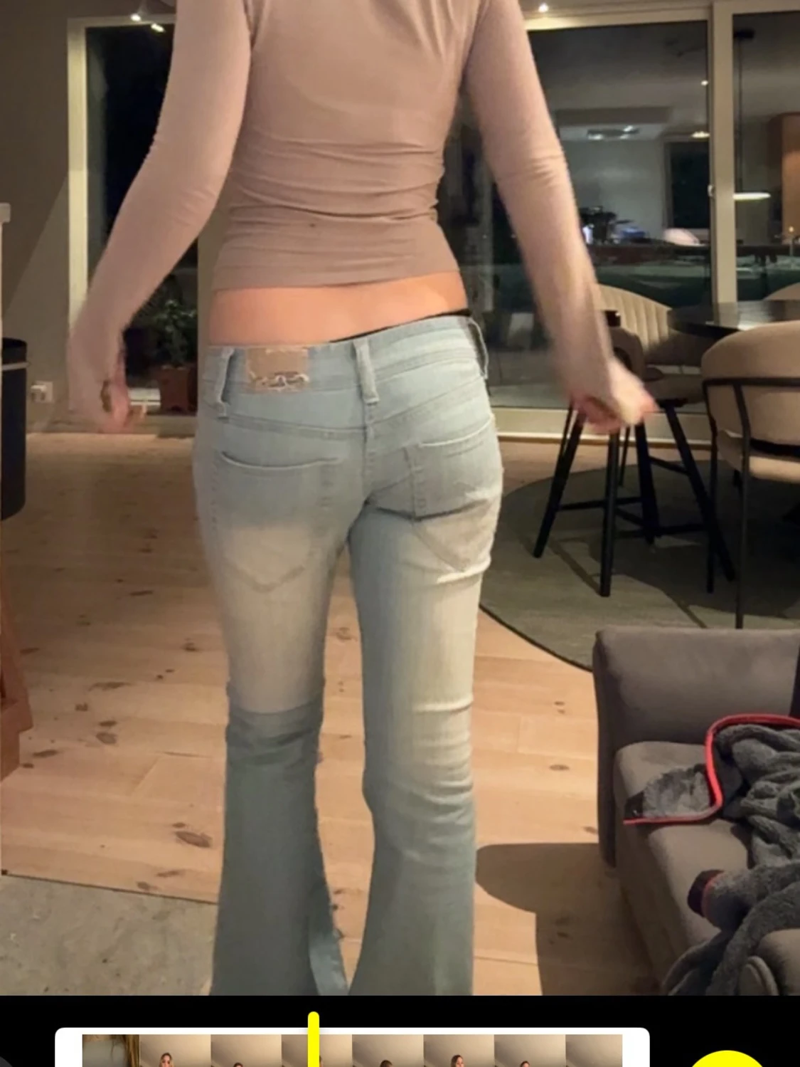 Ljusblå bootcut jeans  - 2