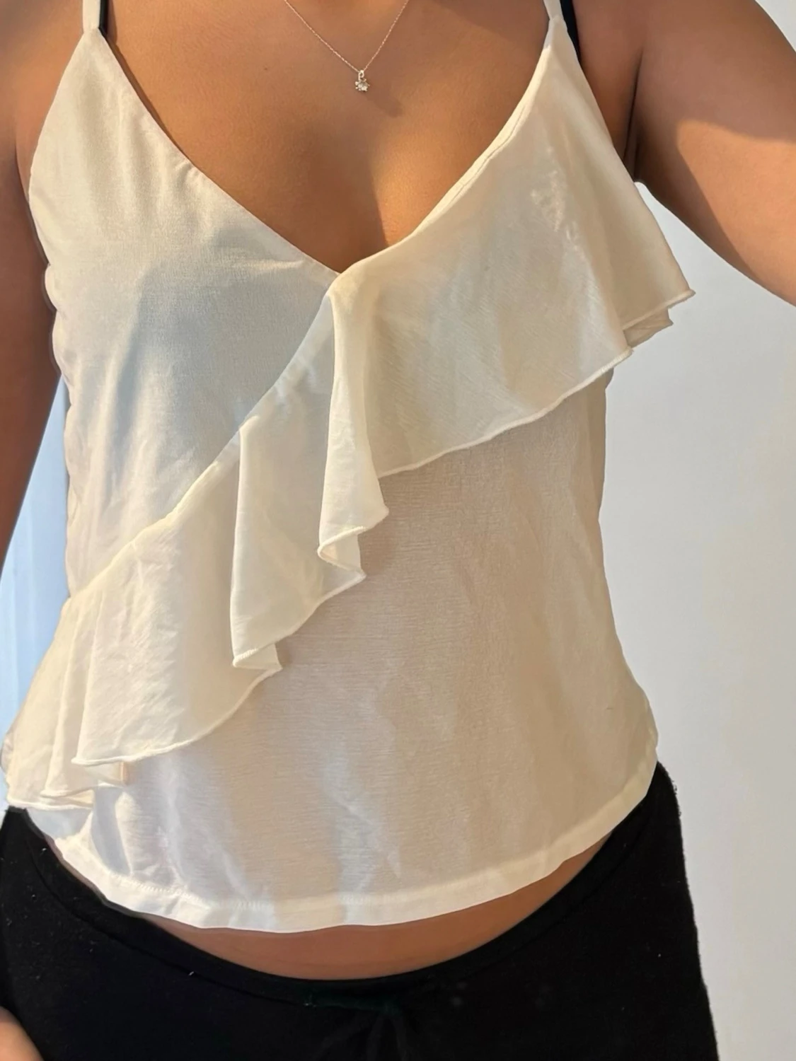 Svart/vit volanglinne med smala axelband - 3