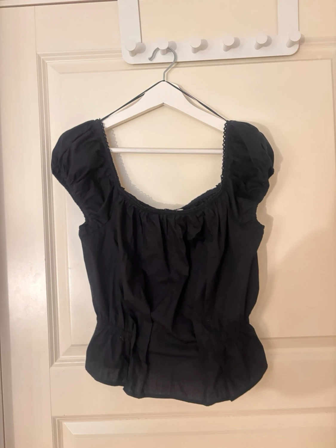 Svart blus med puffärm från H&M