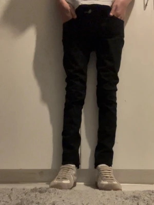 Acne jeans - Skit snygga Acne jeans. Hör av er om ni har några funderingar😃 Pris kan diskuteras!