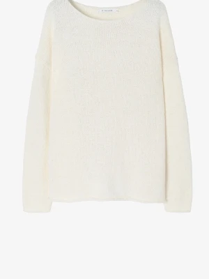 Vit stickad tröja från Tatuum - Klassisk vit stickad tröja från Tatuum i storlek XS. Tröjan har rund halsringning, långa ärmar och en mjuk, lätt fluffig struktur. Original pris runt 900kr