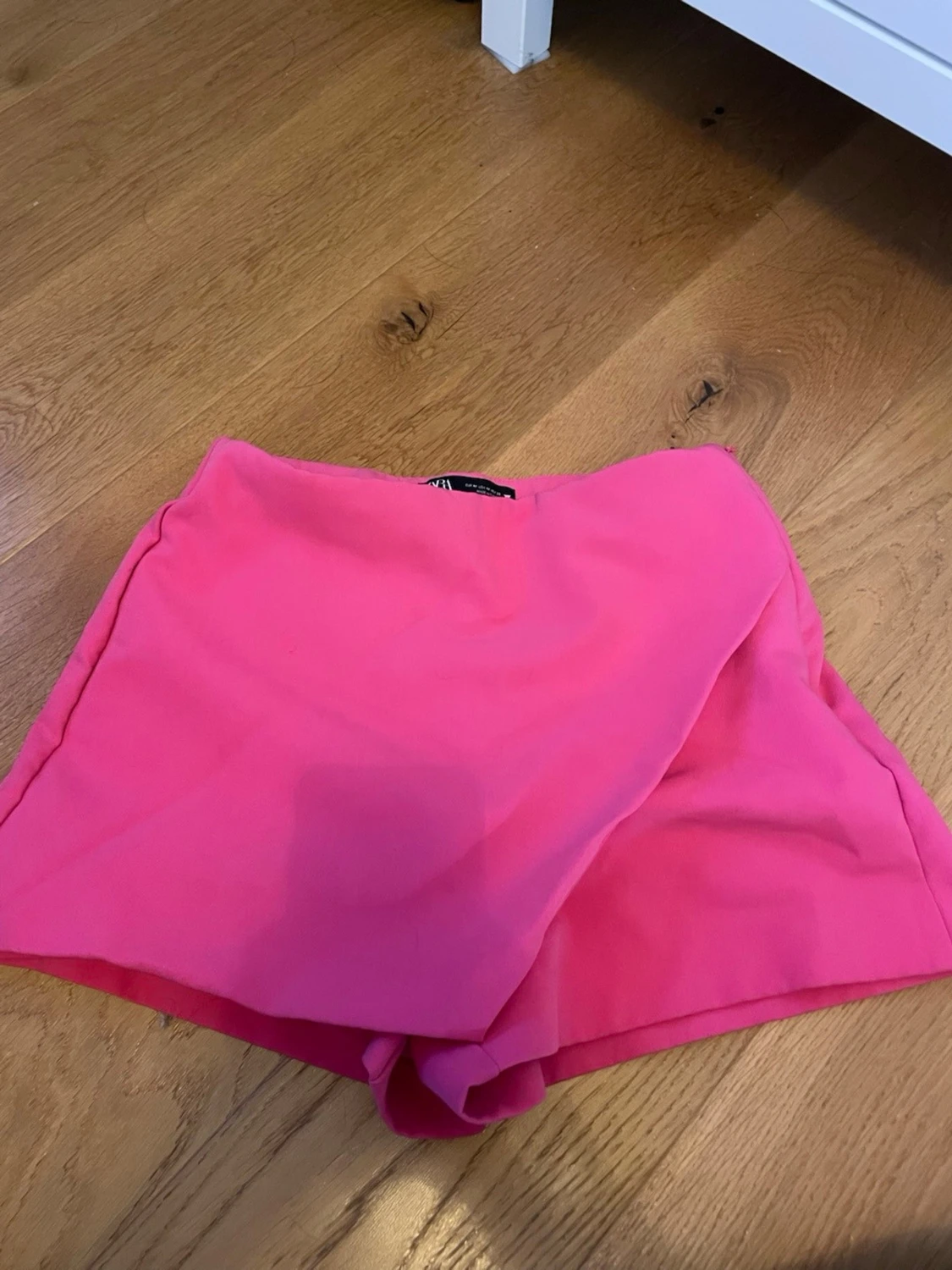 Högmidjade rosa shorts