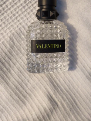 Parfym byten  - Söker byten/ köpa. bara att höra av sig vid minsta fråga 