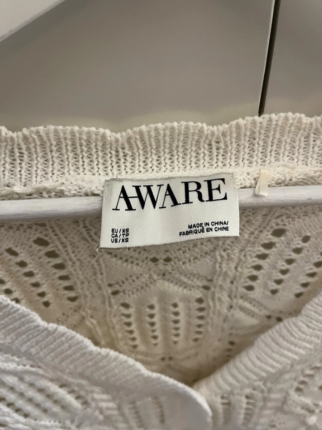 Vit virkad kofta från AWARE - 1