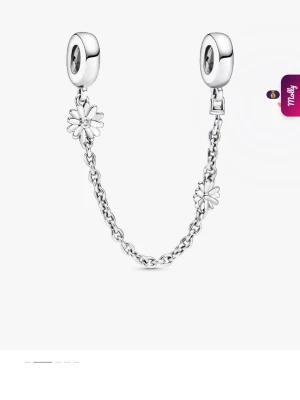 Pandora berlock - väldigt fin berlock och även förhindrar att du tappar ditt armband. ‼️På min profil kan du även hitta pandora armband och fler berlocker❤️