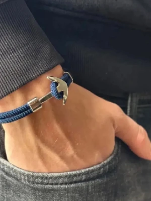 Majestic Garments armband  - Armband av Majestic Garments. Sista armbandet i lagret så passa på! Nästa chans om 2 veckor 🙌Endast 129kr! Först till kvarn 🙌