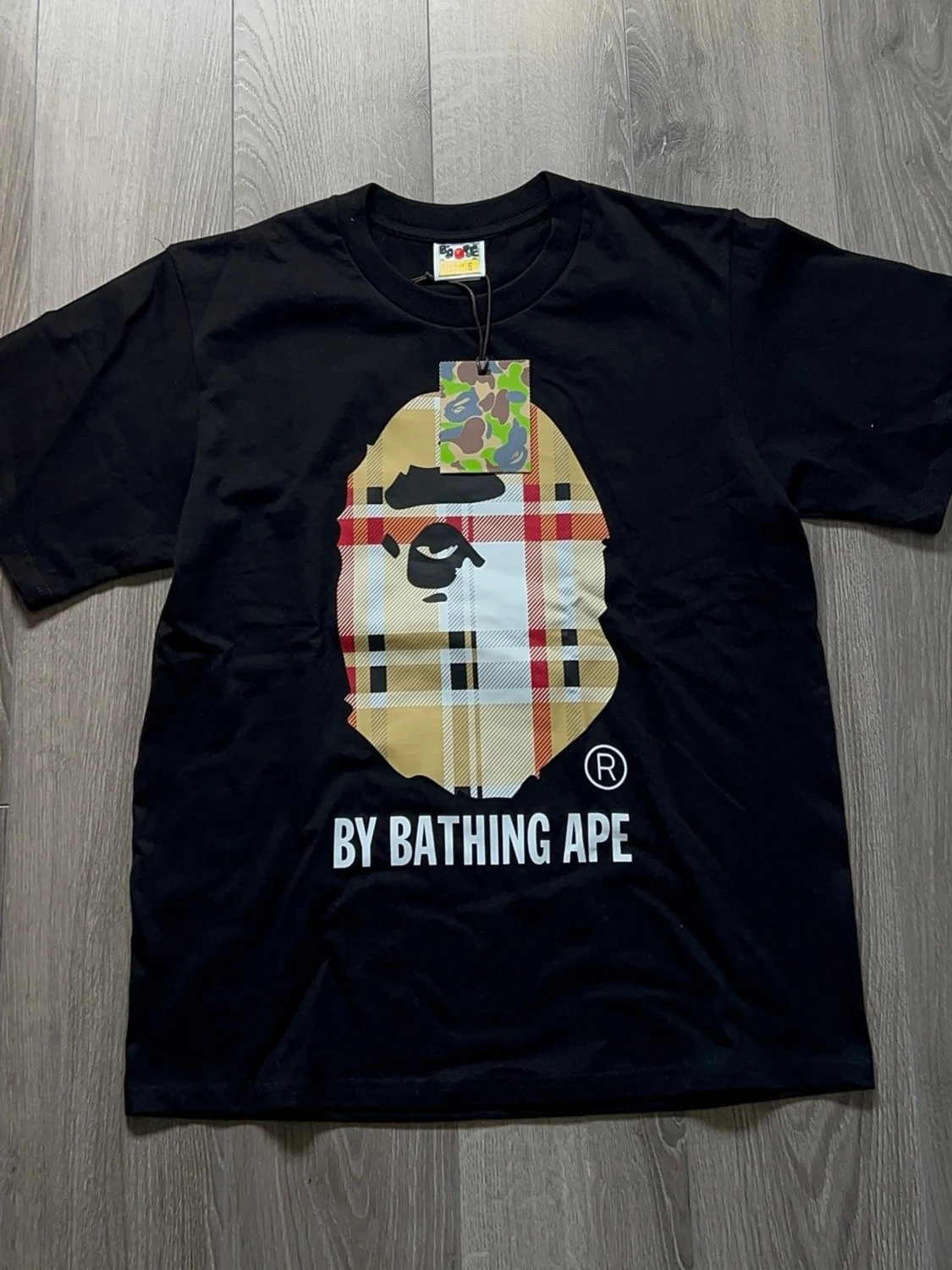 Svart BAPE t-shirt med rutigt tryck