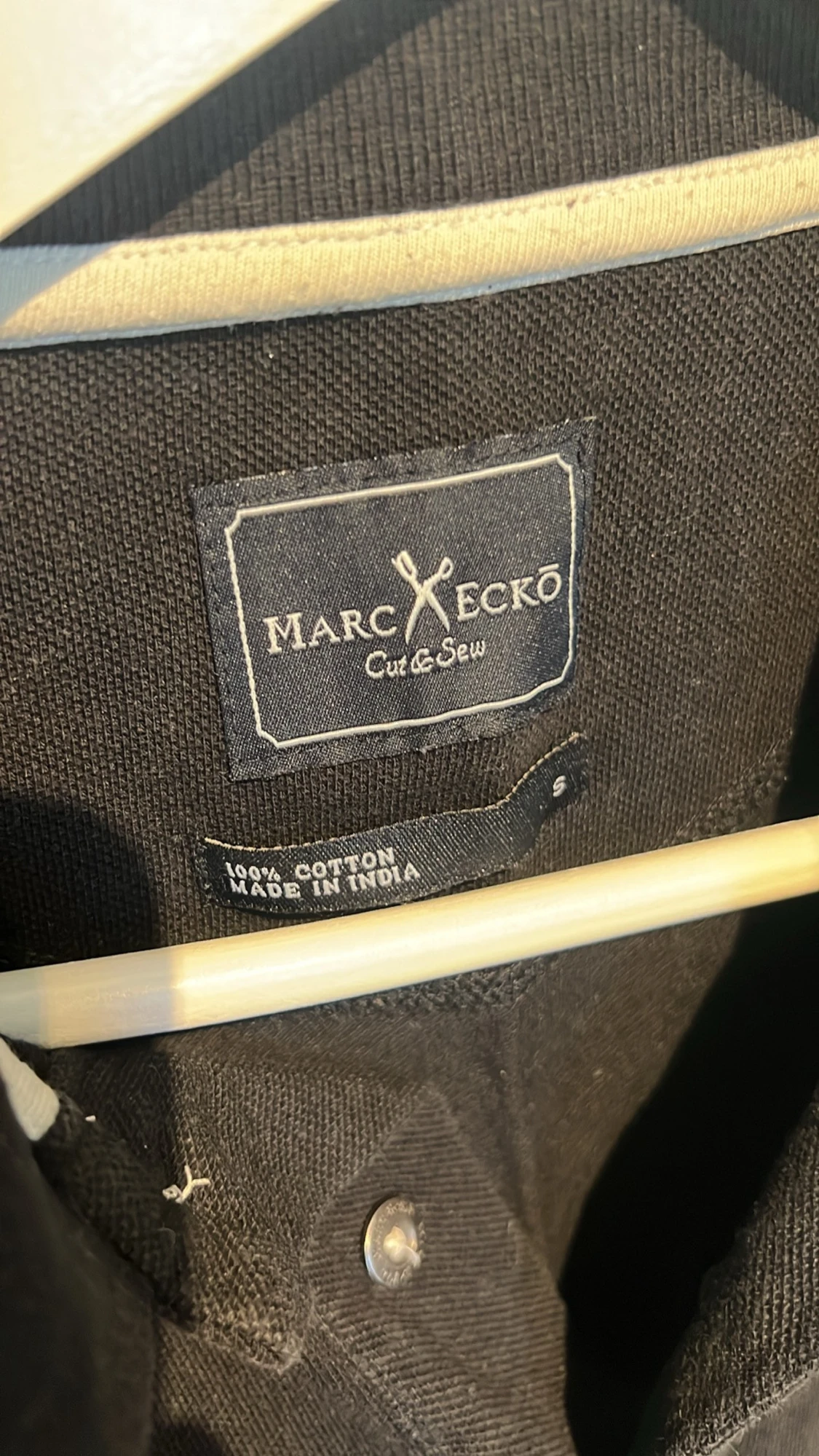 Svart t-shirt med dödskalle från Marc Ecko Cut & Sew - 2