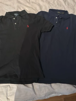 Ralph Lauren piké 2x - Två st Ralph lauren pikér i storlek S perfekt för sommaren.