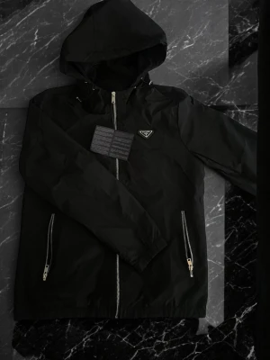 Prrad windbreaker strl M - Snygg windbreaker storlek M passar S