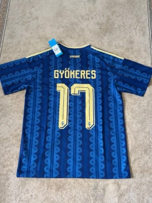 Sverige Matchtröja Vm 2026 - Sverige matchtröja Vm2026 storlek S - skick 10/10.
