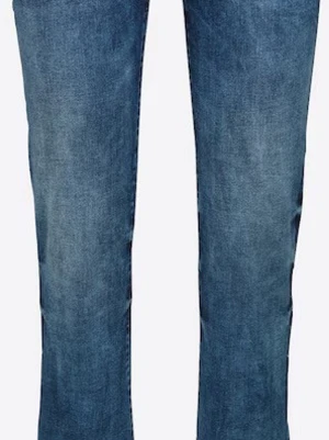 Blå LTB valerie bootcut jeans - Säljer dessa jättefina jeansen från LTB i w24 L32💖 