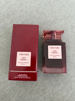 Tom Ford red cherry unisex 100ml - Brand new!! Sprayed once only