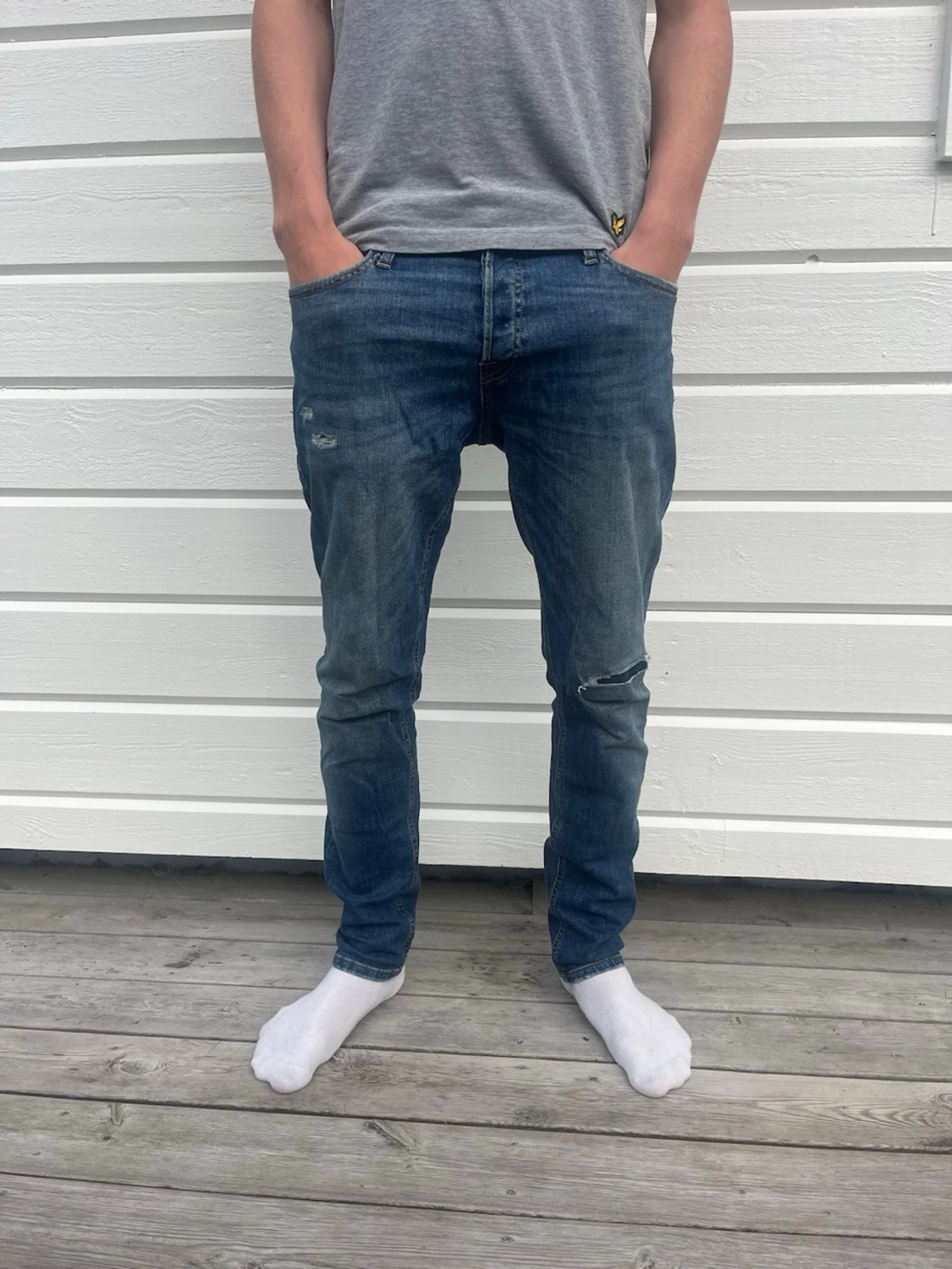 Jack & Jones blå jeans med slitningar