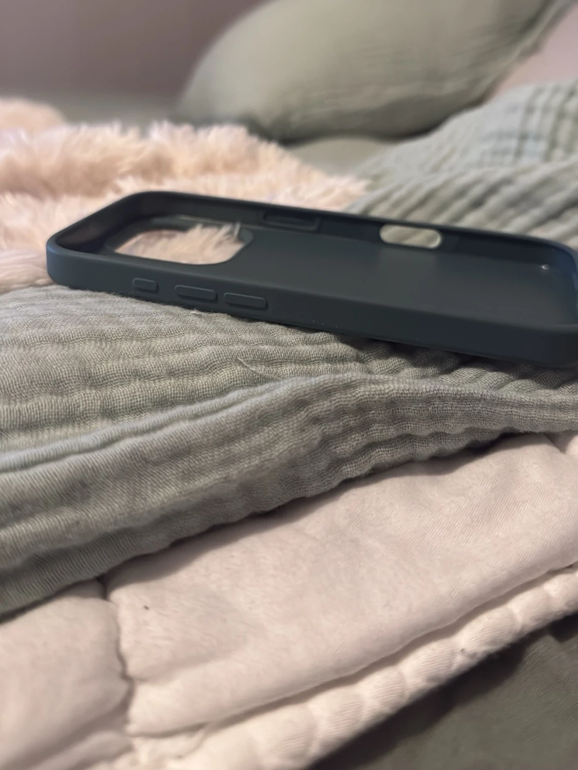 Mobilskal till Iphone 16 pro  - 3