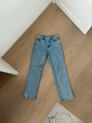 Blå raka jeans  - Loose fit 