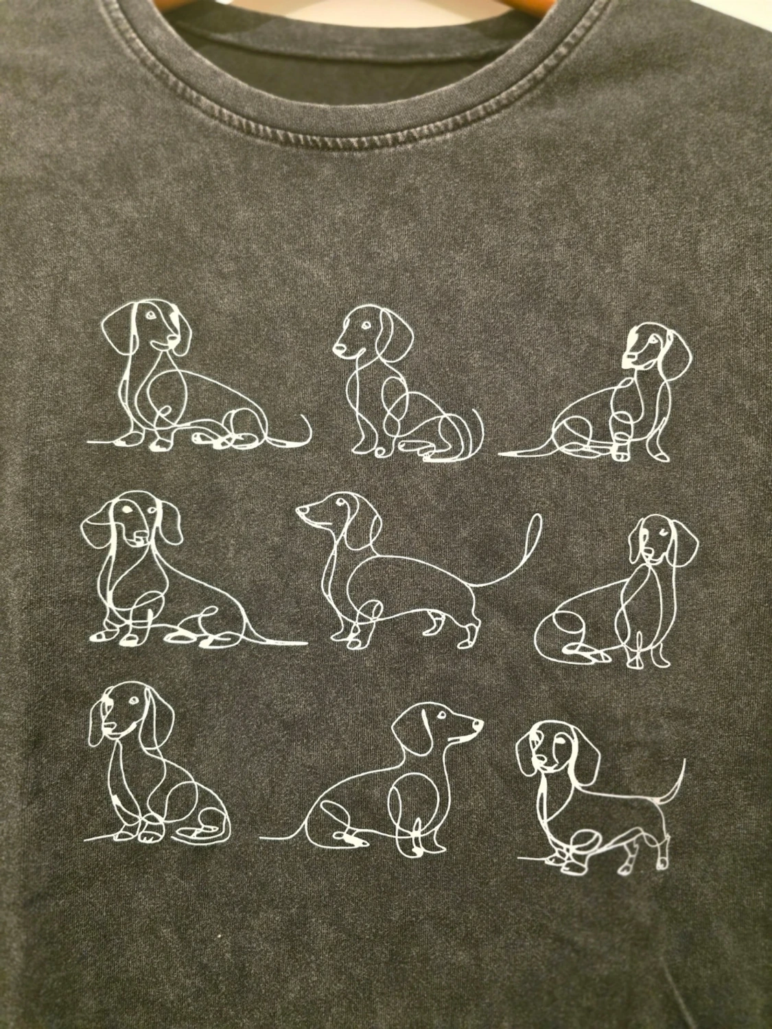 Svart t-shirt med tax-tryck - 2