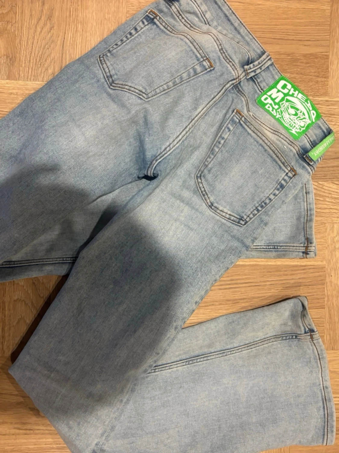 Ljusblå bootcut jeans  - 1