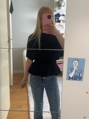 Lager 157 Xs - Blus från lager 157 i storlek XS. Är aldrig använd men pris lappen är av❣️