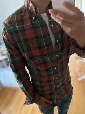 Rutig skjorta från Ralph Lauren - Bra skick skriv vid frågor eller funderingar!