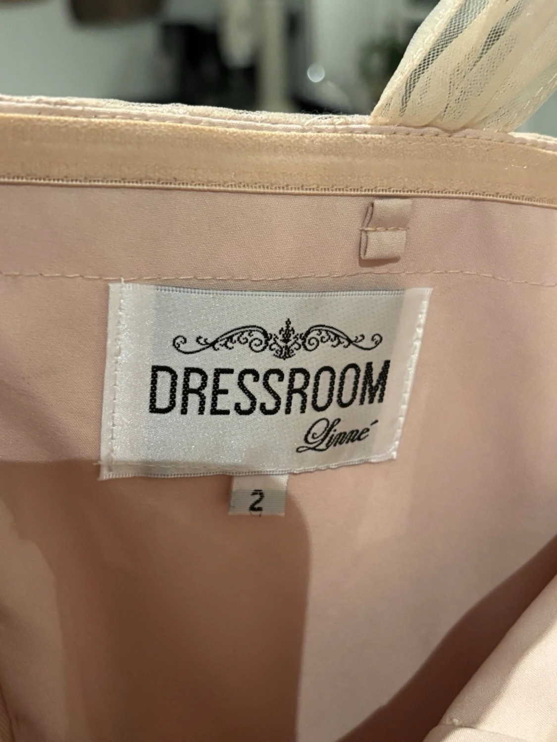 Champagnefärgad balklänning i tyll - 2