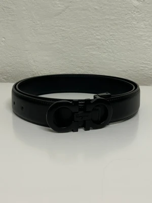 Ferragamo Bälte  - Helt nytt aldrig använd. Storlek 110. Snabb frakt. Endast bälte.