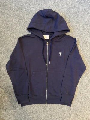 AMI Navy blue zipper white logo - Size M. True to size, and in very good condition just like new!!