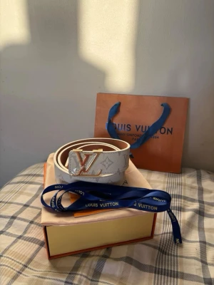 Louis vuttion bälte  - Helt nytt bälte väldigt fint 