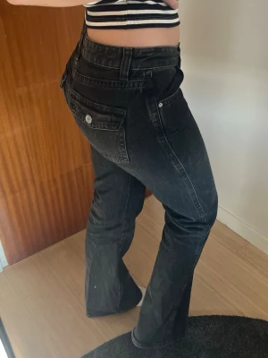 Gina jeans  - Supersnygga jeans från Gina tricot🤩 