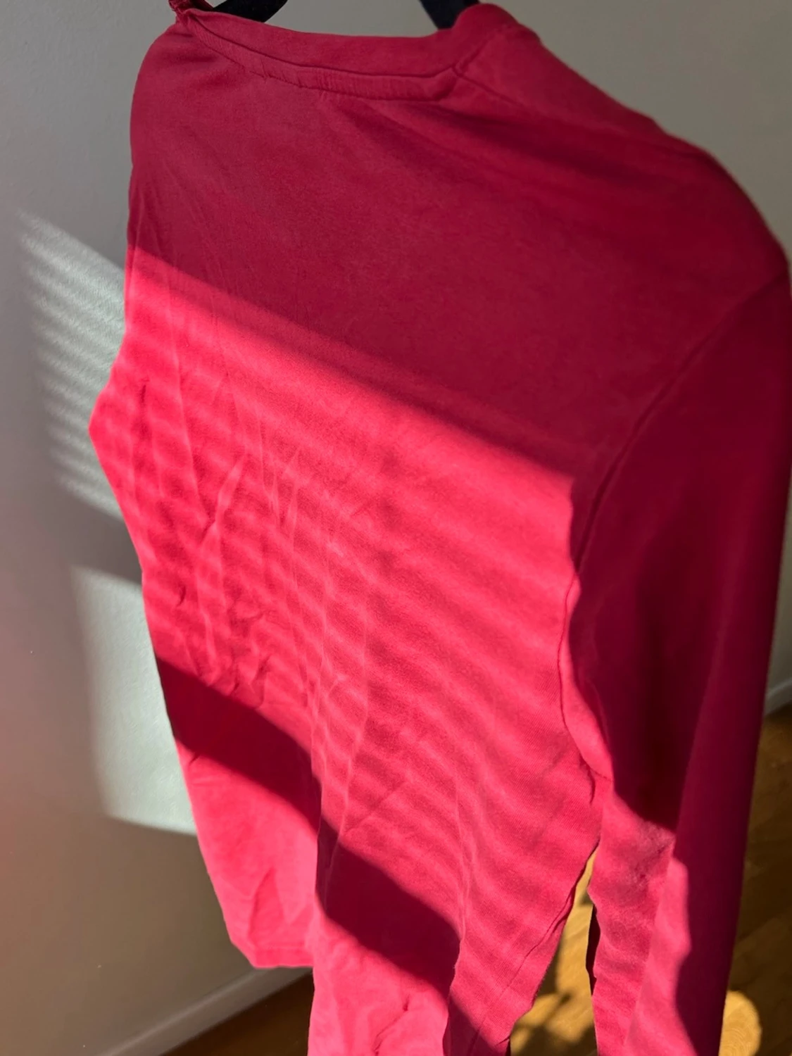 Röd långärmad topp från Lindex - 1