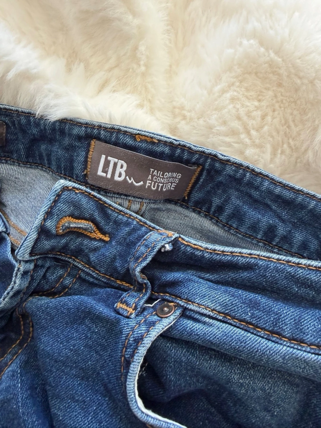 Blå bootcut jeans med klassisk look - 2