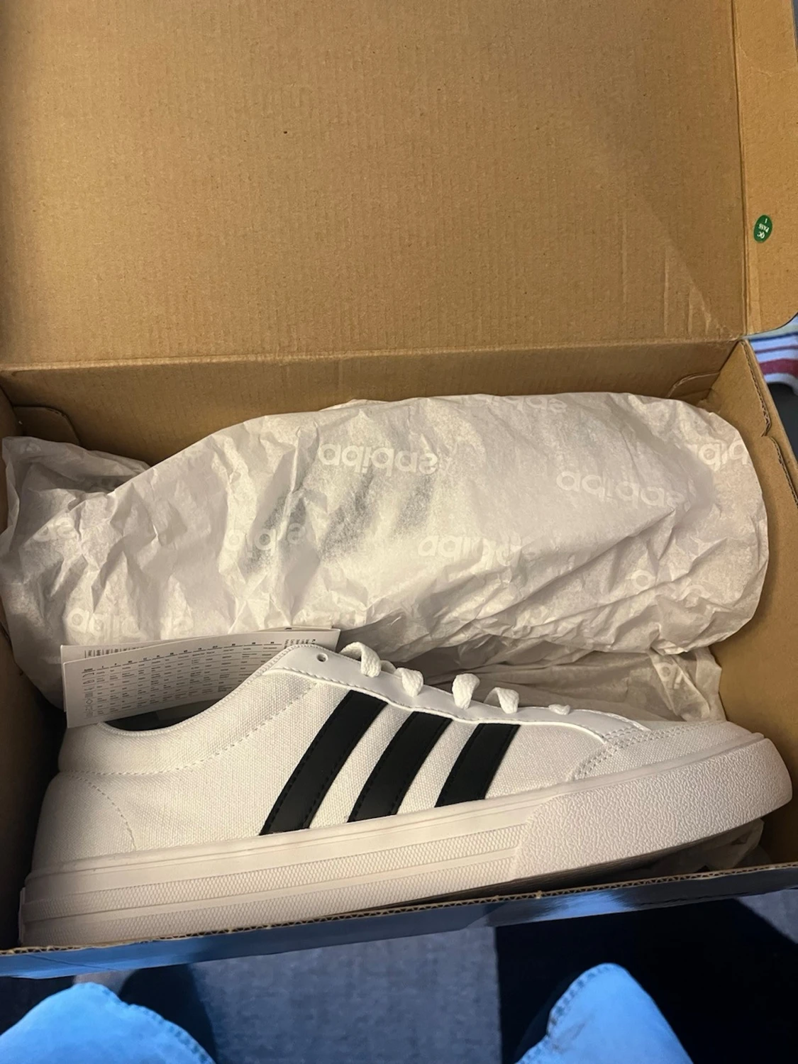 Adidas VS Set size 42 2/3 - 4