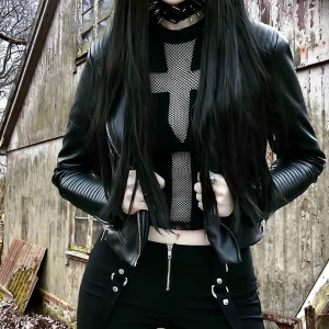 Svart Mockajacka i bikermodell från Livelo! - Svart Mockajacka i bikermodell i storlek 42 från Livelo. I nyskick. 