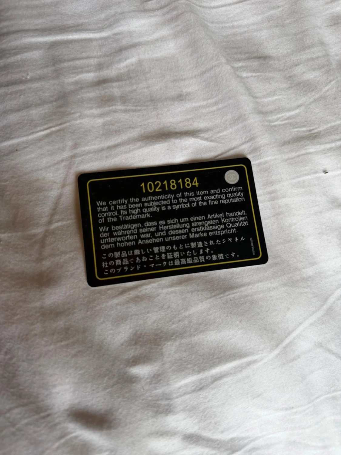 Svart quiltad handväska från Chanel - 2