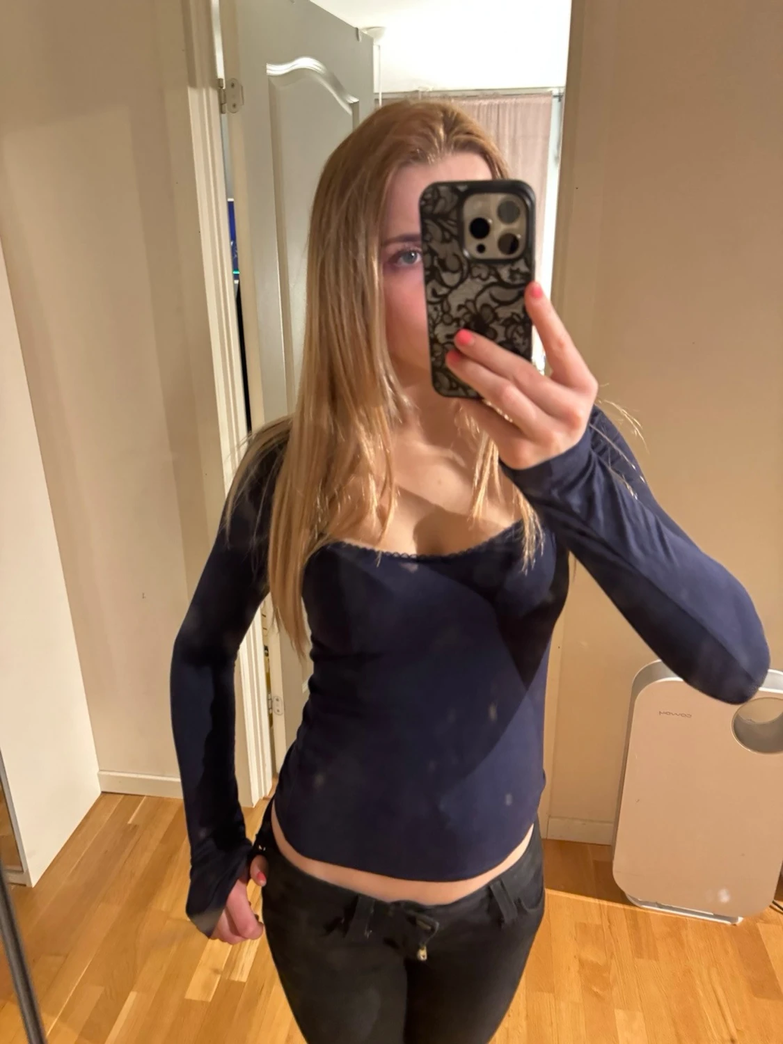 Mörkblå långärmad topp