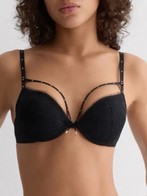 Svart push-up bh från intimissmi NY - Säljer denna helt ny jätte snygga bh i 75b för jag löpte fel storlek och råkade riva av lappen. Köpt för  559kr aldrig använd 