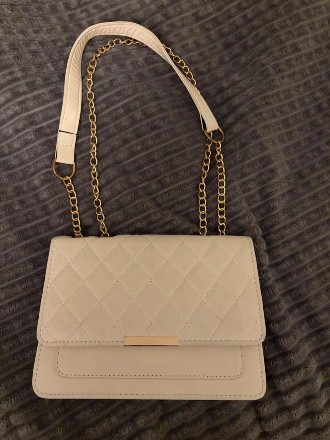 Cremefärgad axelväska  - 1