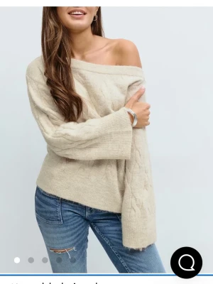 Snygg off the shoulder  - Stickad tröja super söt från Gina tricot Young 