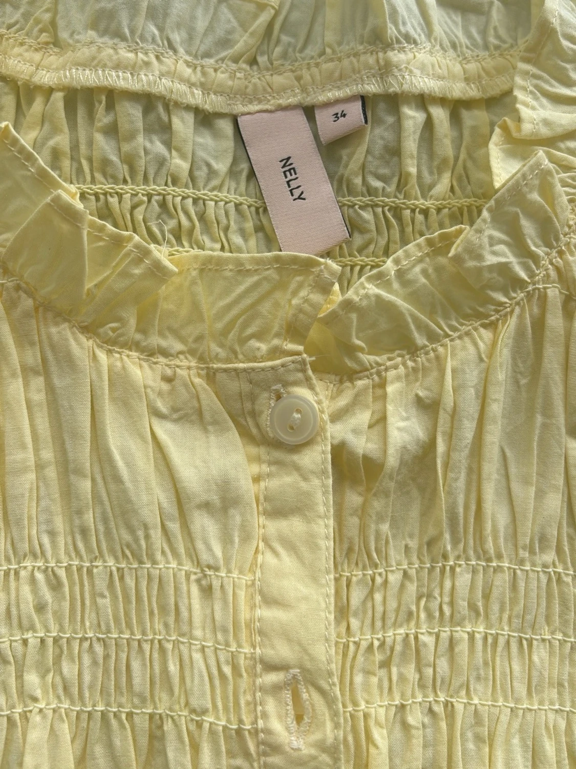 Gul blus från Nelly - 1