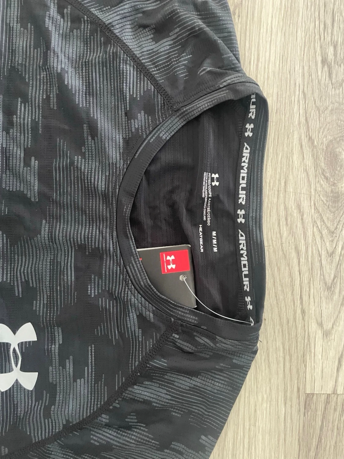 Svart tränings-tshirt från Under Armour - 1