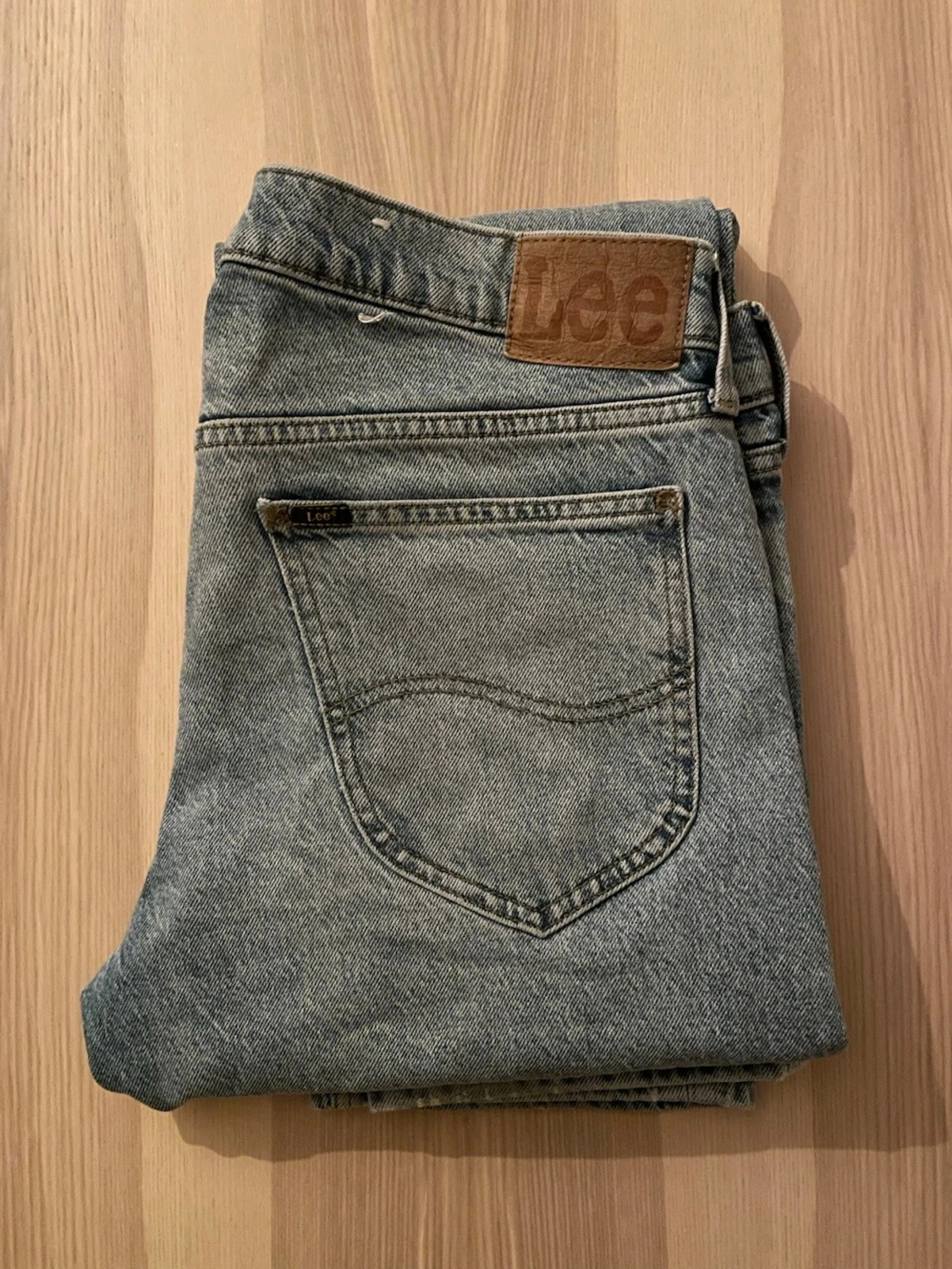 Ljusblå raka jeans från Lee - 2