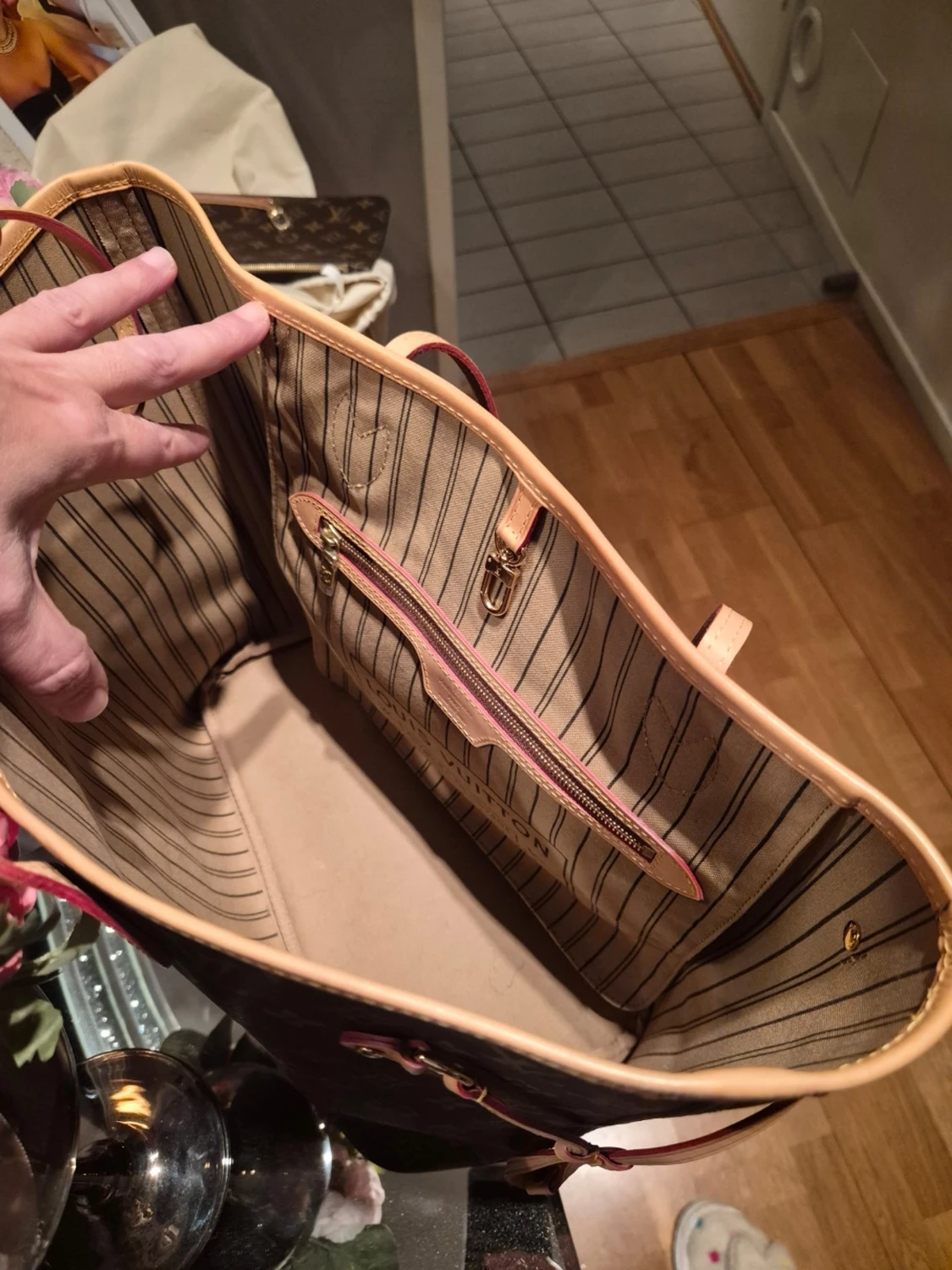 Louis Vuitton Neverfull Monogram - 1