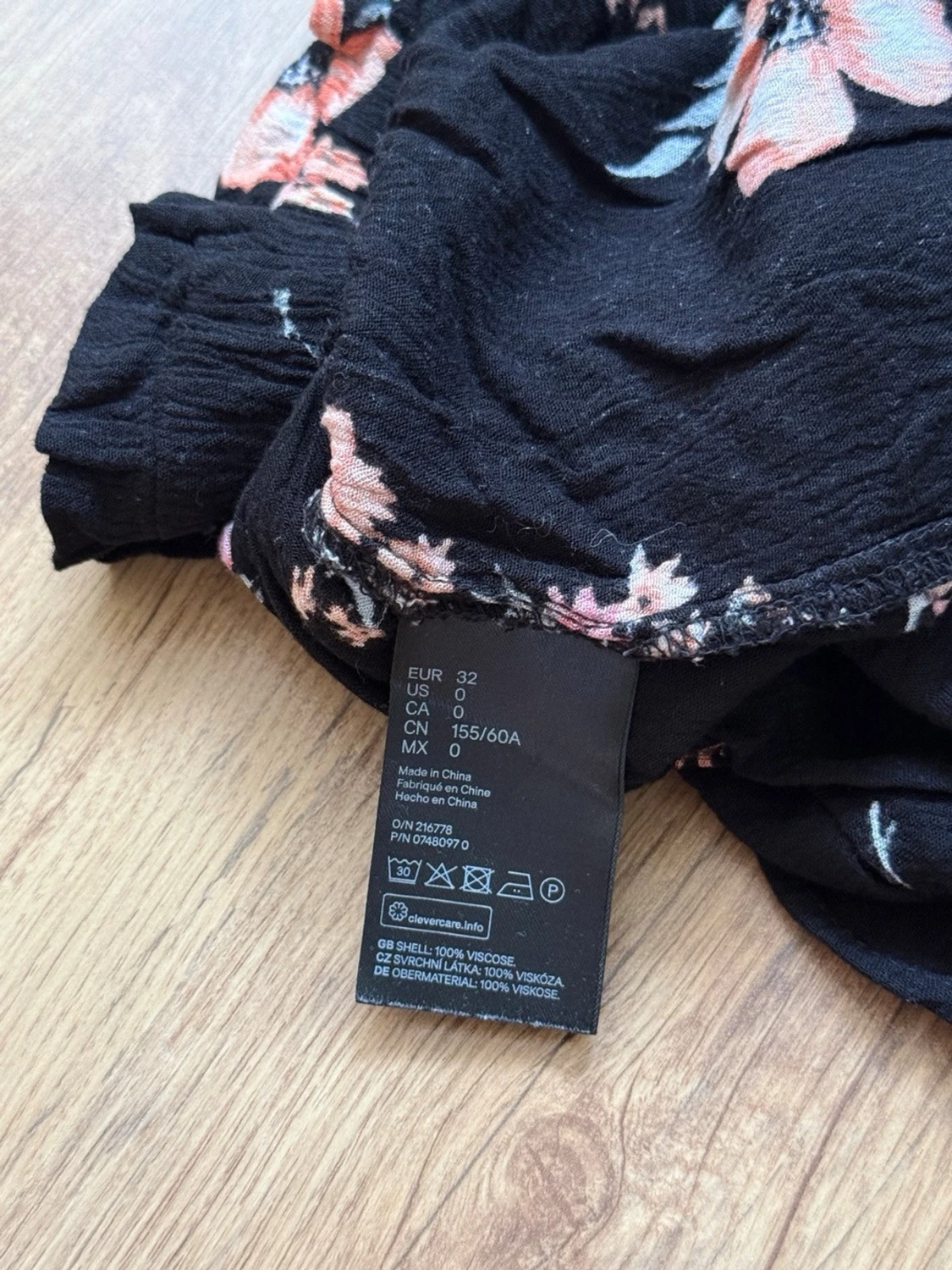 Blommiga shorts från H&M Divided - 3
