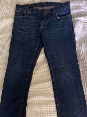 Nudie Jeans Lean Dean - Mörkblåa Denim Jeans från Nudie                                Använt fåtal gånger! Modell: Lean Dean