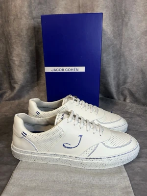 Helt nya Jacob Cohen skor - Helt nya med allt og | Size 44 | fraktar inom 24 timmar | för att köpa klicka ”köp nu” | vid frågor eller funderingar är det bara att skicka ett meddelande | följare får bättre rabatter🙌