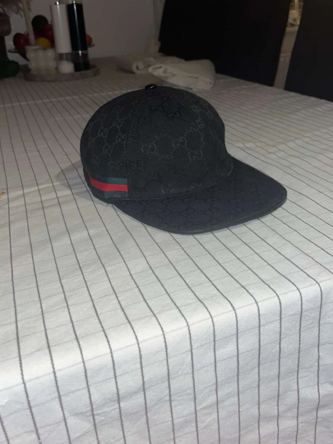 Svart Keps stolek m 58 cm 